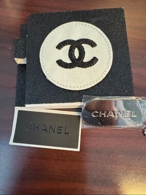 CHANEL Accessories